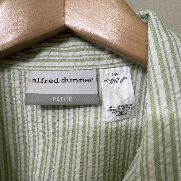 ALFRED DUNNER Womens Size 14P Seersucker Floral Embroidery Button Up Top Green - Picture 3 of 14